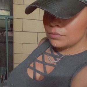 Meet your Posher, Vanessa